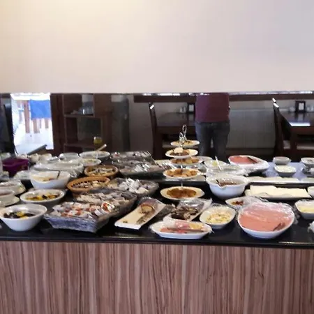 Yener Hotel 2*