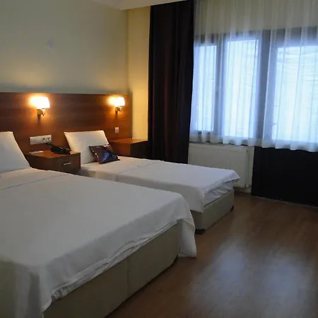 Yener Hotel 2*